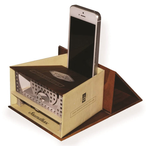 Smartphone Retro Analogue Amplifier by Soundbox